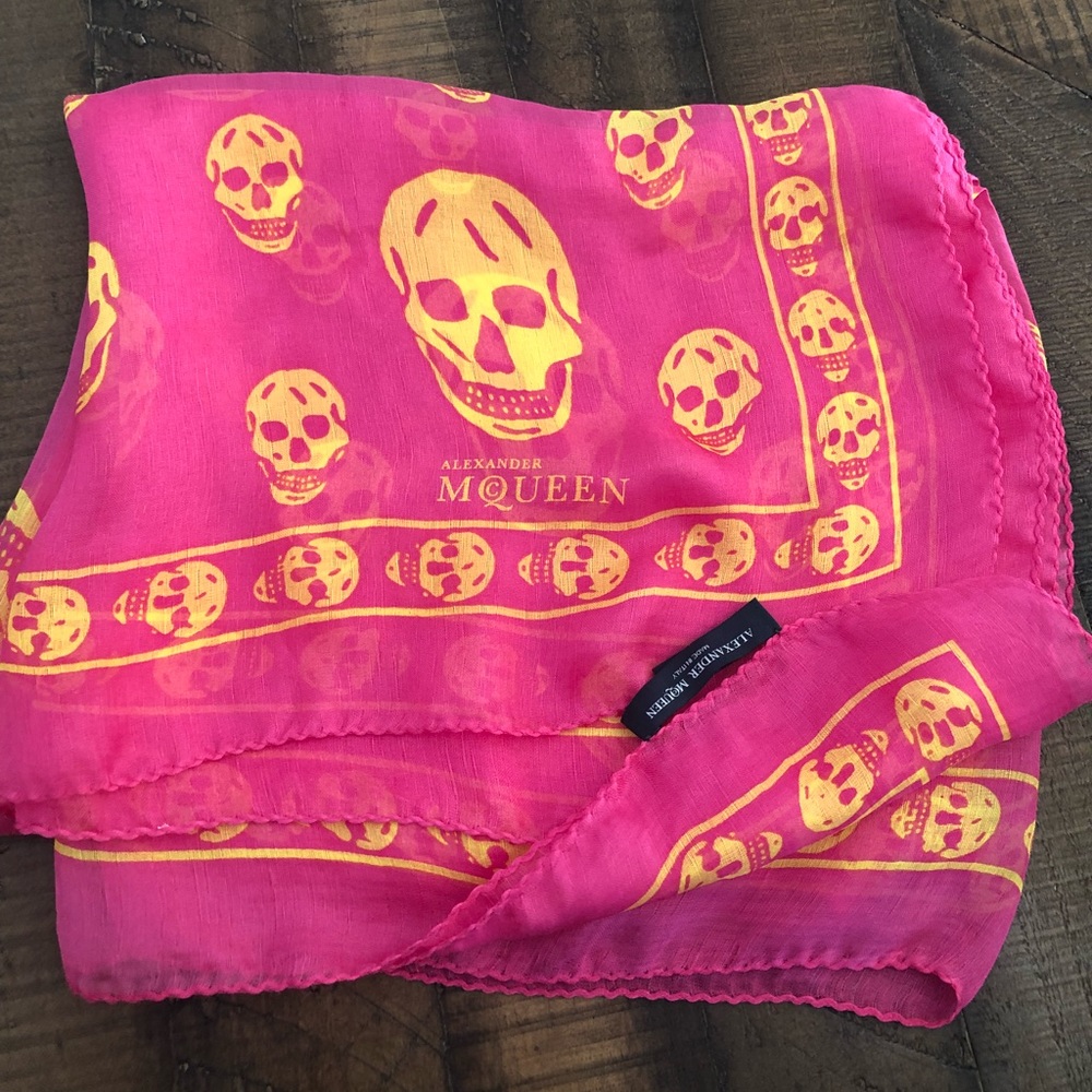 Alexander McQueen scarf